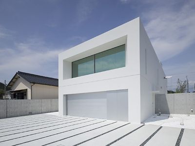 maison blanche architecture minimale takao shiotsuka