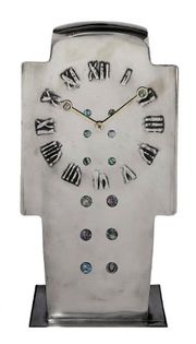 Horloge Tudric d' Archibald Knox, 1902