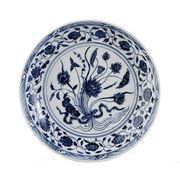 A BLUE AND WHITE CHARGER DISH, YONGLE PERIOD (1403-1424)]
