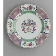 A CHINESE EXPORT ARMORIAL PLATE
CIRCA 1730-35
