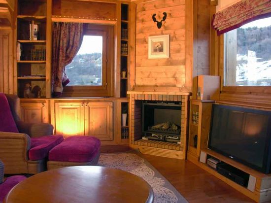  Salon TV Trés Confortable Dans les Alpes